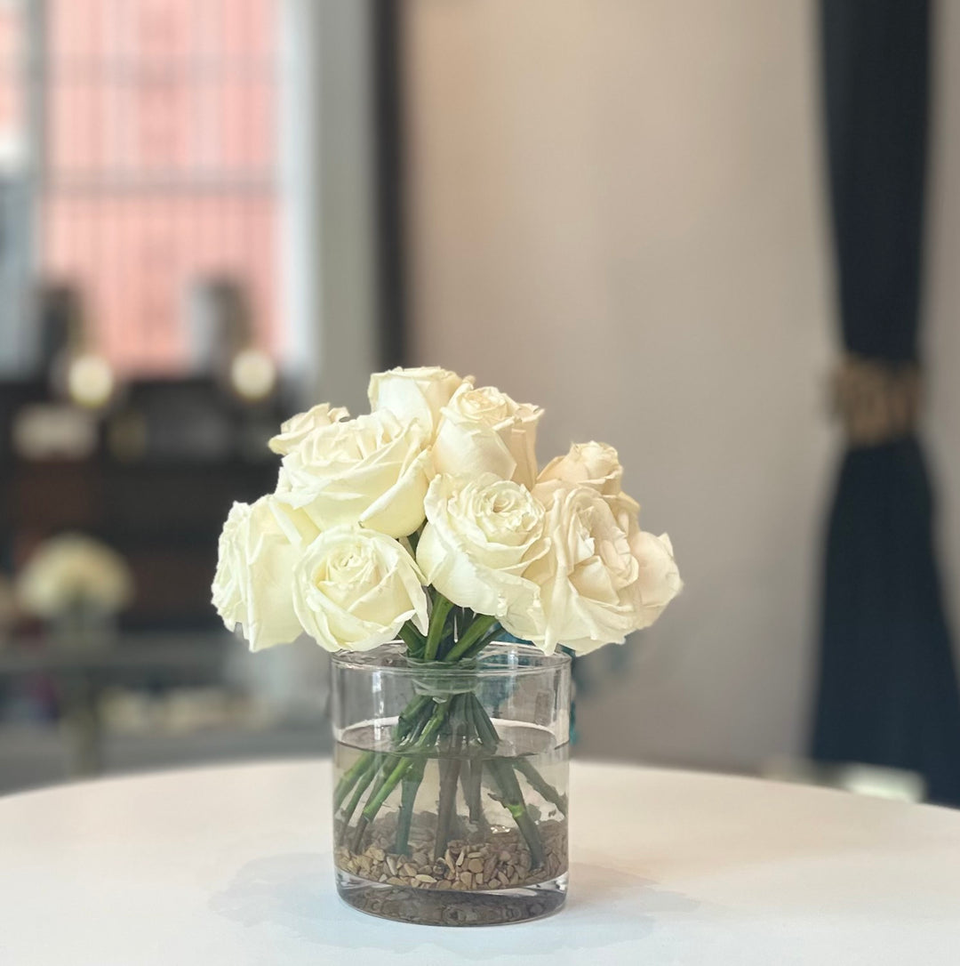 White roses in clear glass - NEW