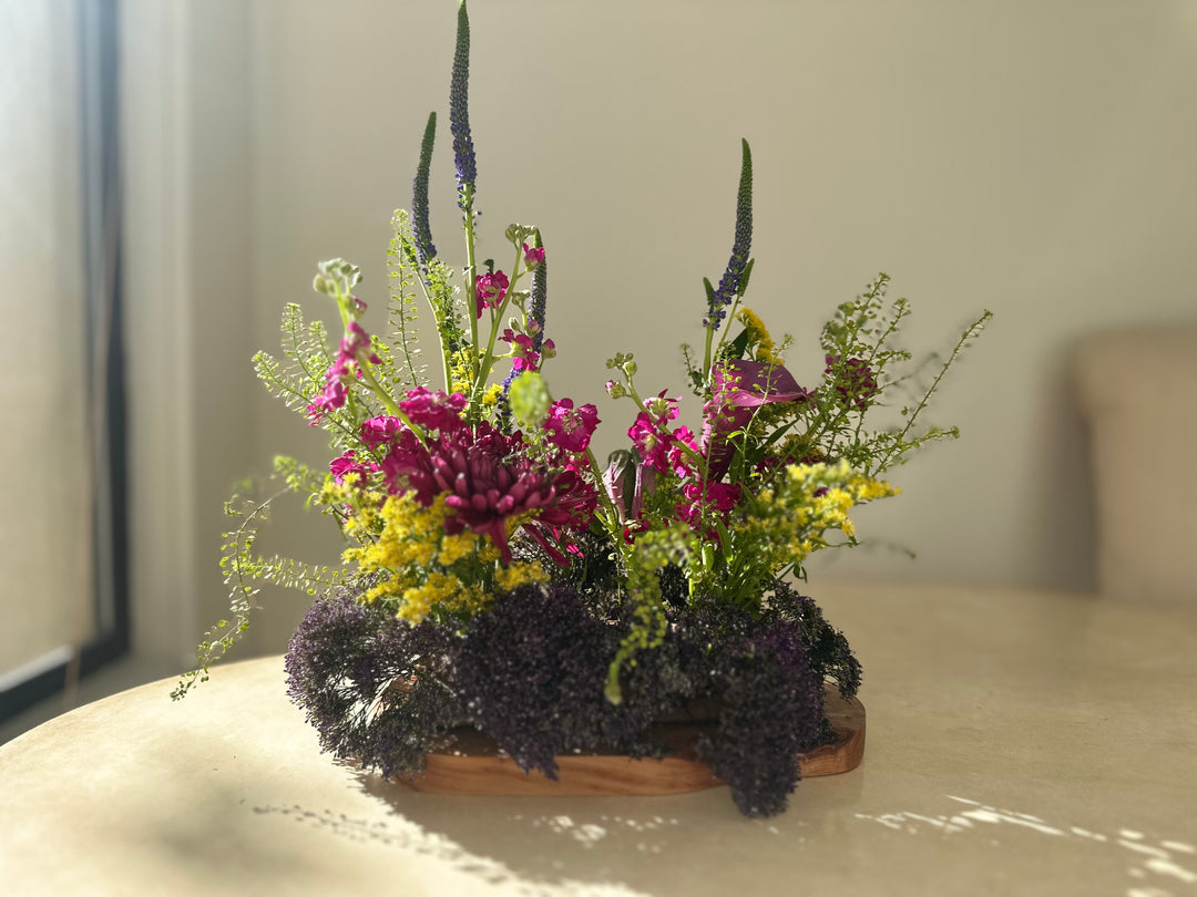 Meadow-style arrangement