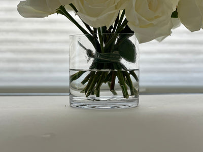 Roses in clear glass - NEW