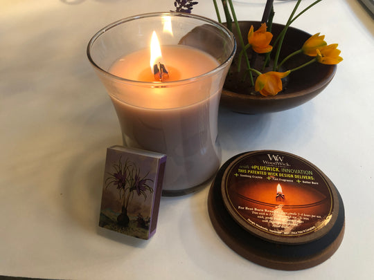 Patented Crackling Scented Candle Gift w/decorative matchbook
