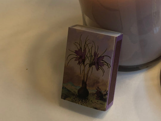 Patented Crackling Scented Candle Gift w/decorative matchbook