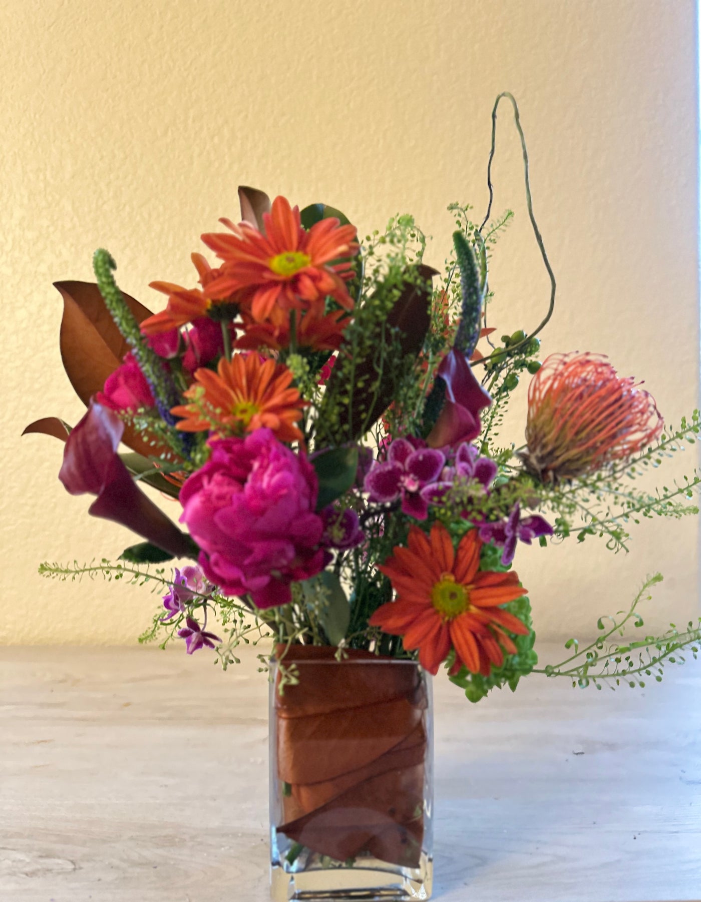 Fall Magnolia Leaf arrangement