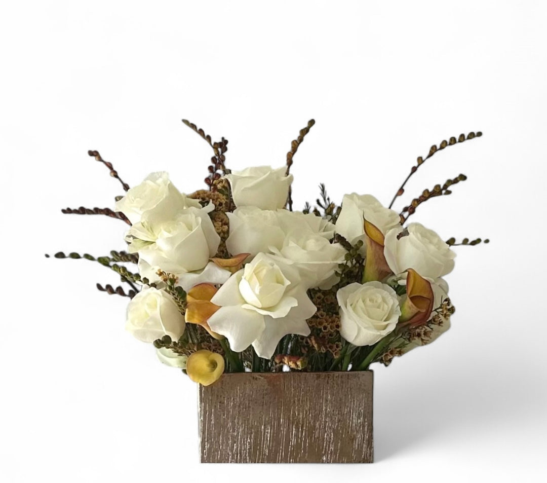 White and Gold Rose Arrangement