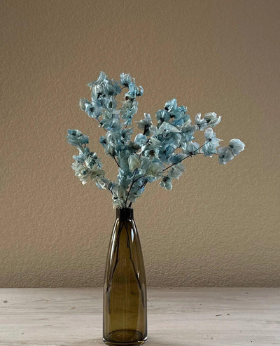 Mo’orea blue arrangement in amber vase - Real Flowers Every Day 